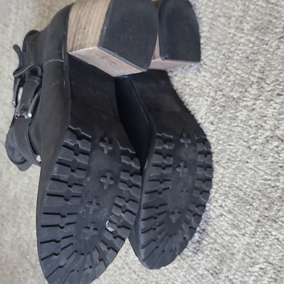 Gray Heeled Boots - Picture 3 of 3